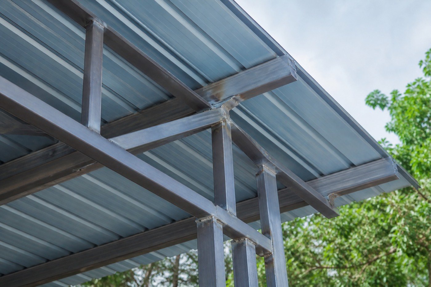 Factory shed metal roofing work